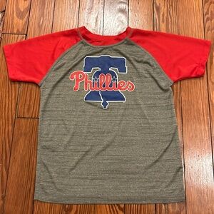 MLB Phillies Athletic Shirt - Small (6/7)